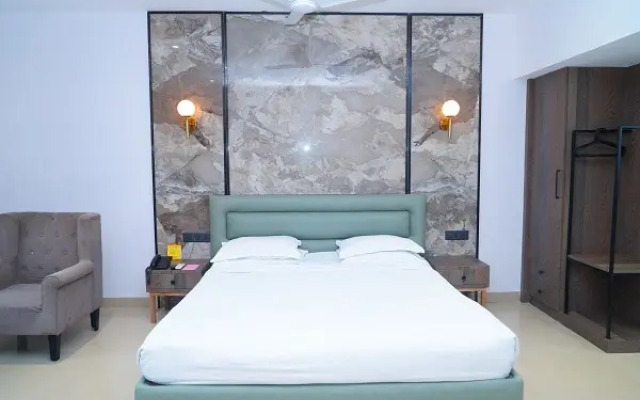 Hotel Kinara Grand-Habsiguda