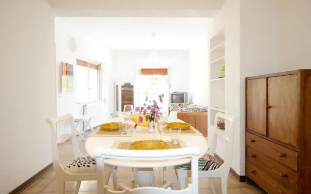 Panoramic Villa Near The Sea