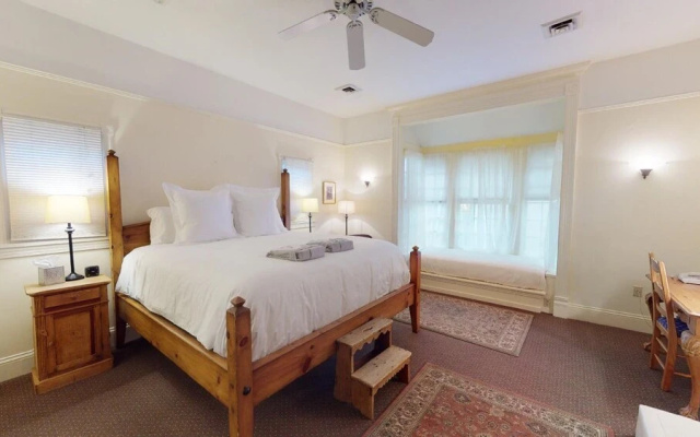 Preston Suite #8