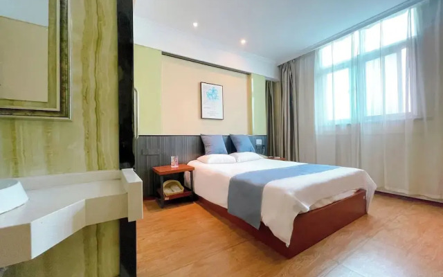 East Maples Inn