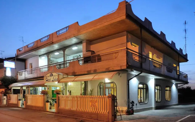 Hotel Lidia