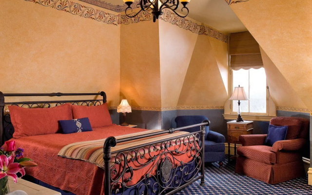 The Kalamazoo House Downtown Hotel & Suites