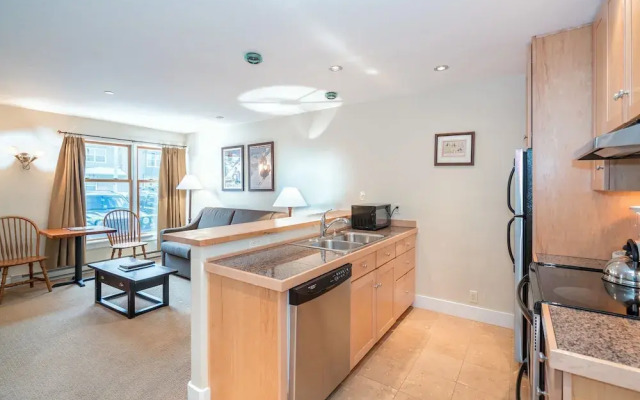 Mountainside Inn 104 1 Bedroom Condo by Alpine Lodging Telluride