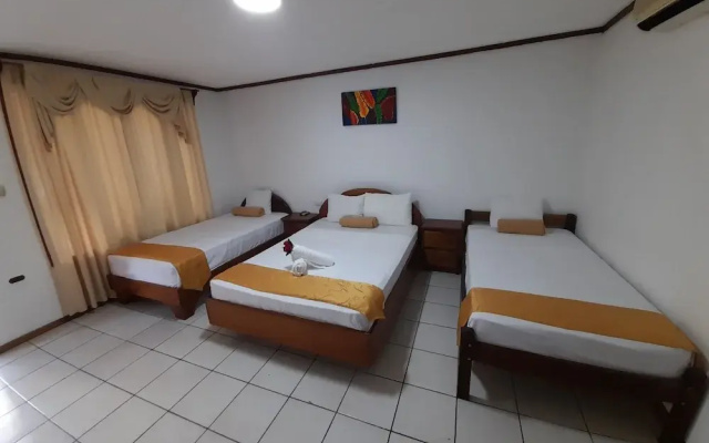 Arenal Poshpacker Boutique Urban Tropical Hotel