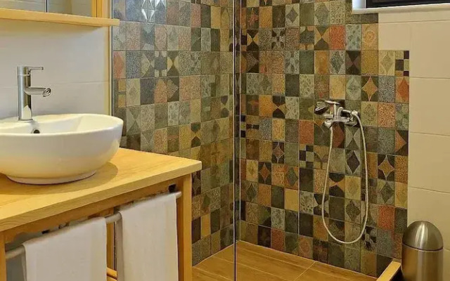Arktos Hotel Superior Room w/ Stunning Lake View