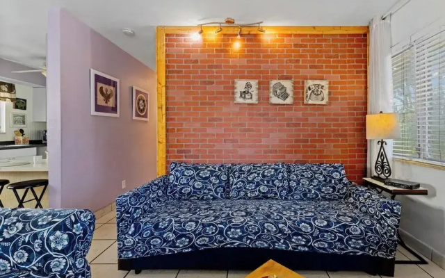 Cozy 2BR in Hollywood FL Pet Friendly