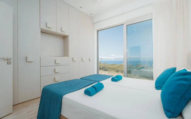 Seaside Luxury Villa