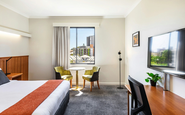 Metro Hotel Perth City