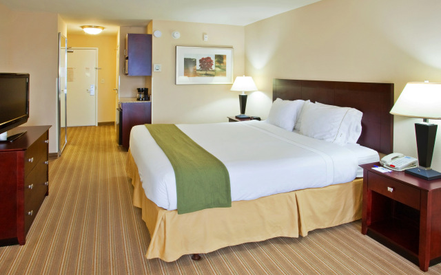 Holiday Inn Express Hotel & Suites River Park by IHG