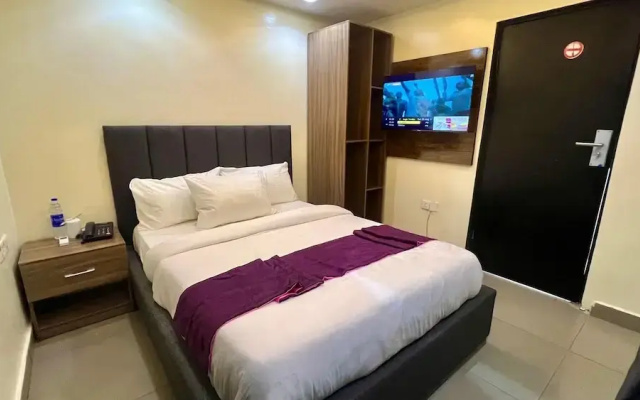 Debayview Hotel