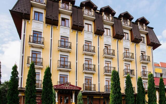 Гостиница Golden Crown Украина, Трускавец - отзывы, цены и фото номеров - забронировать гостиницу Golden Crown онлайн вид на фасад