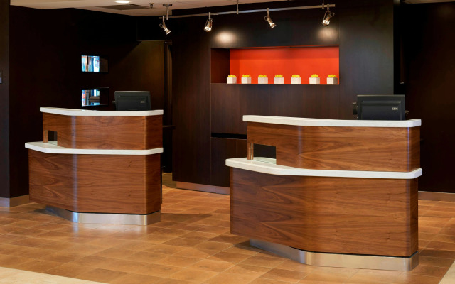 Courtyard by Marriott Chicago Arlington Heights / South