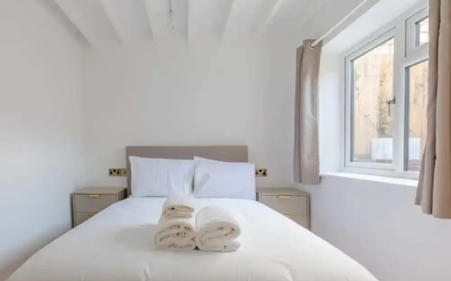 Luxuriously Compact 1BD Eco Home Clapham Common!