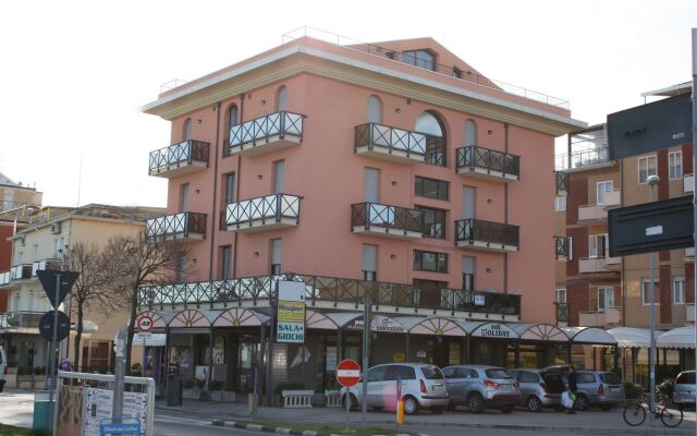 Отель Residenza Sol Holiday Италия, Римини - отзывы, цены и фото номеров - забронировать отель Residenza Sol Holiday онлайн вид на фасад
