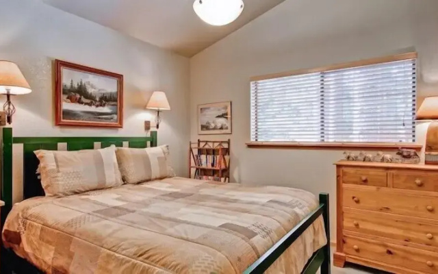 Scenic Wonders Crossroad Cabin 3 Bedroom