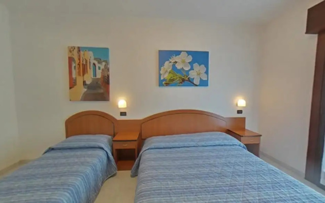 Familiar Seaside Apartment in Lignano