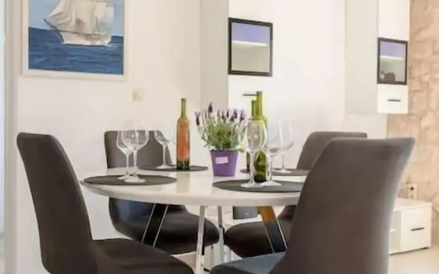 Luxury Apartment Ladovina