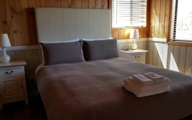 Hazelcreek Cottages
