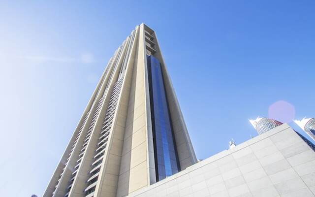 Отель DHH - Index Tower вид на фасад