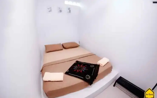 Aur Kuning Hostel Syariah Bukittinggi