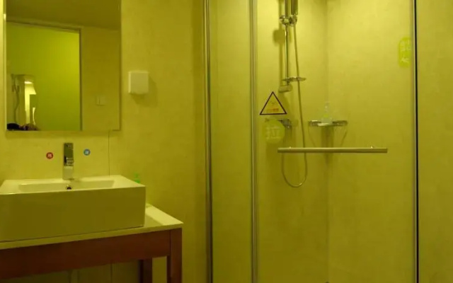 Hangzhou ACG Life Theme Hotel (Yunhe Plaza Branch)