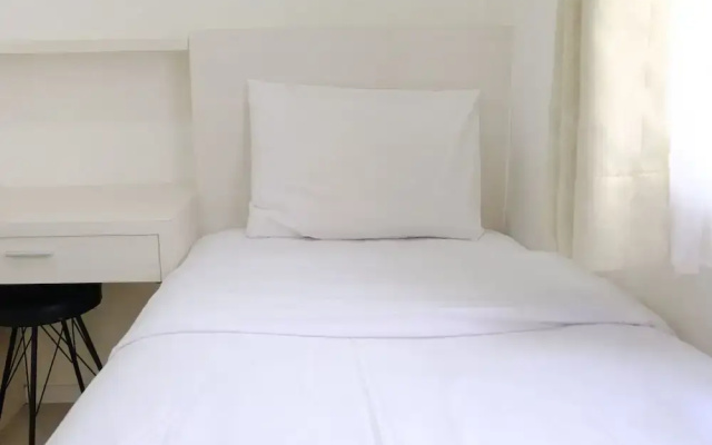 Stylish Modern 2Br Apartment At Parahyangan Residence