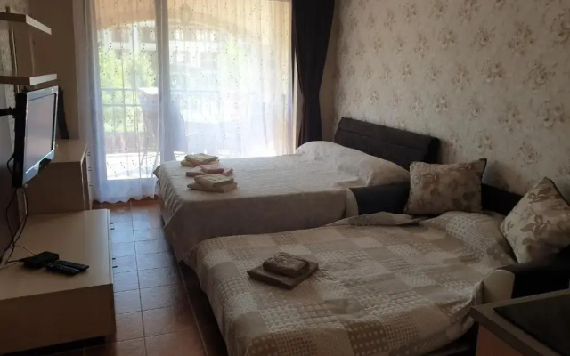 Alex Studio in Green Life Beach Resort