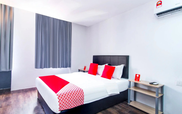Super OYO 251 Intime Hotel