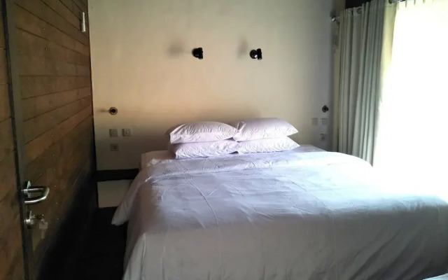 Waterside Inn Nusa Penida