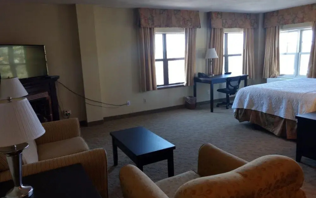 Ontario Place Hotel