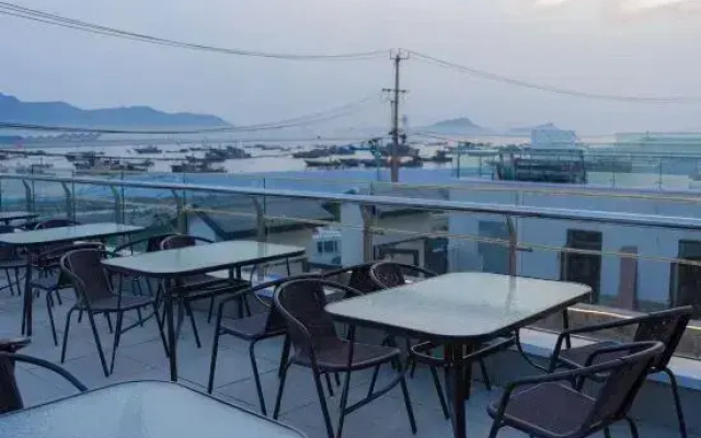 Rush Year Homestay (Lian Dao Shop)