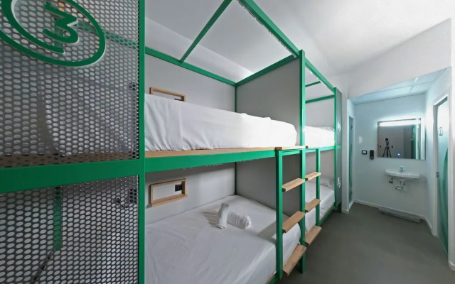 Konk Hostel