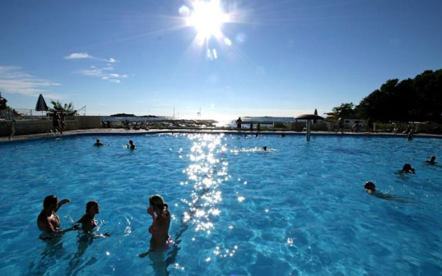 App Bellevue Plava Laguna