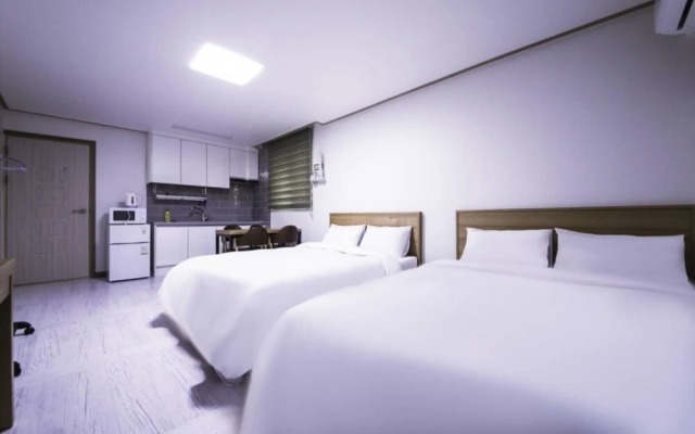 Daecheon 323 Condo