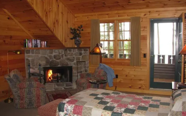 Migis Lodge