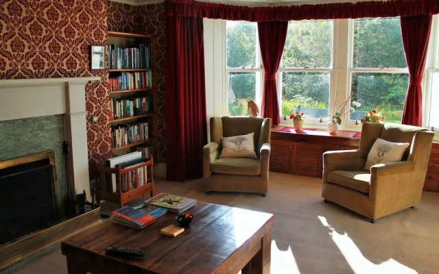 Tirindrish House B&B