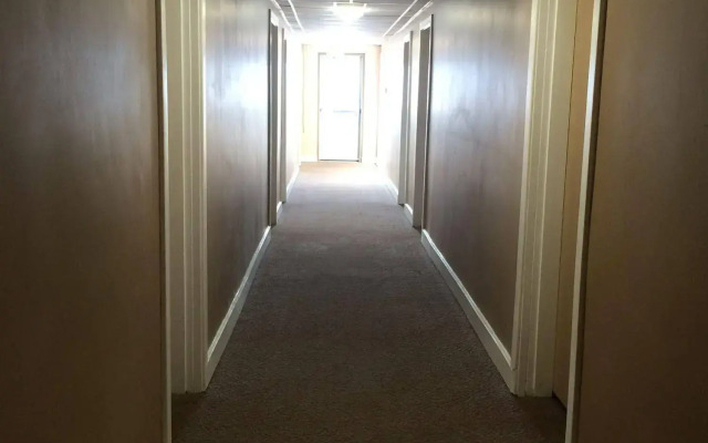 Nights Inn