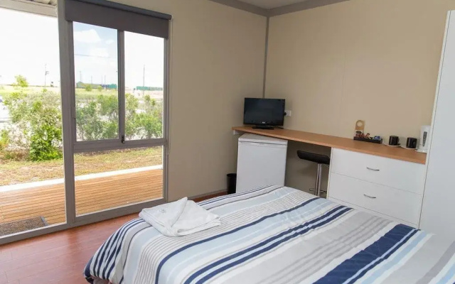 Merinda Village Hotel