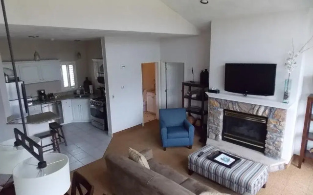 Fairway Suites At The Peak