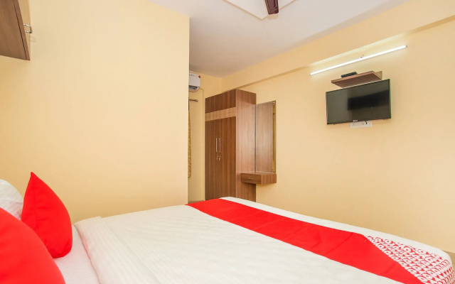 OYO 16803 Hotel Blueberry