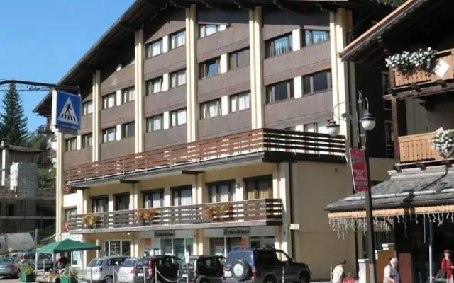 Trilocali Collini