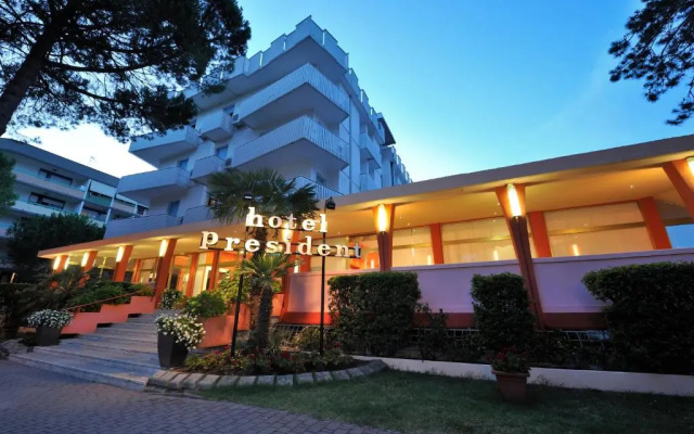 Hotel President