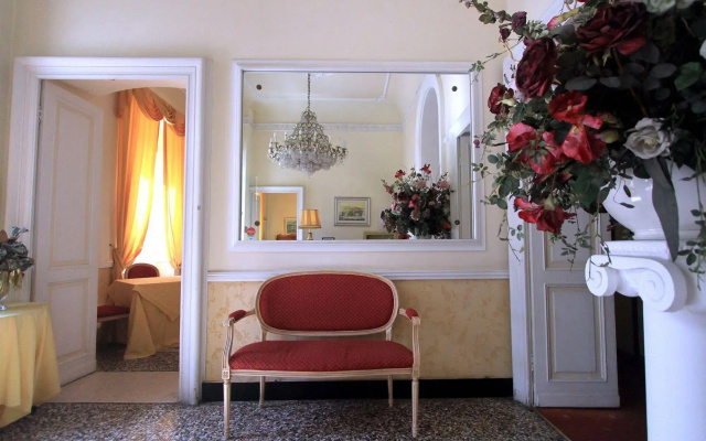 Ena Hotel