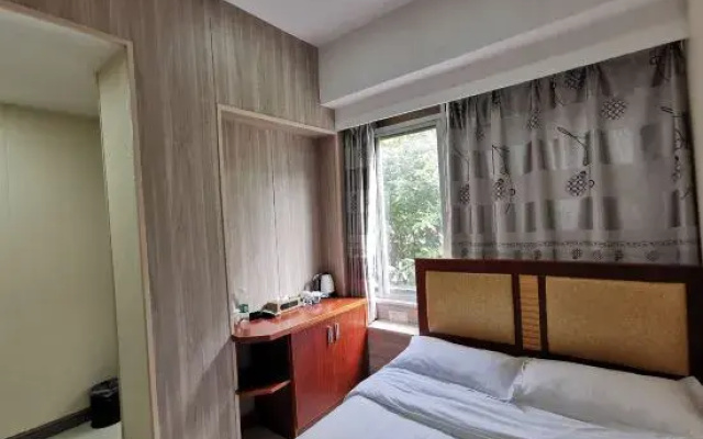 Shangyou Seven Plus One Business Hotel