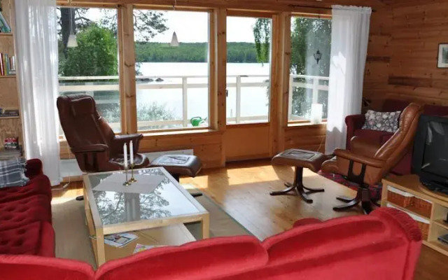 Lofälleviken Cottage