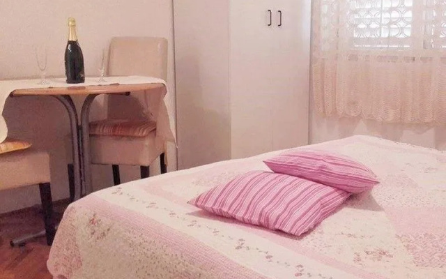 Apartments Jela