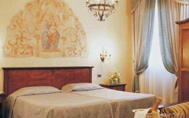 Hotel Palazzo Gaddi Firenze в номере