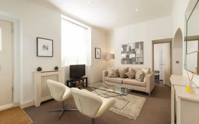 Delightful 2 Bed Apartment In The Heart Of Pimlico