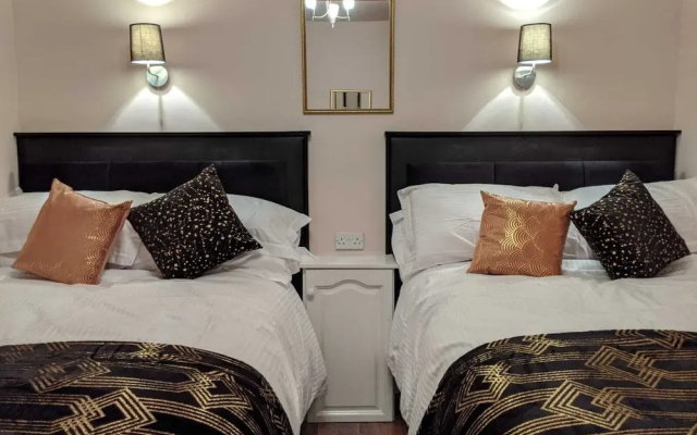Highcliffe by Sasco Apartments