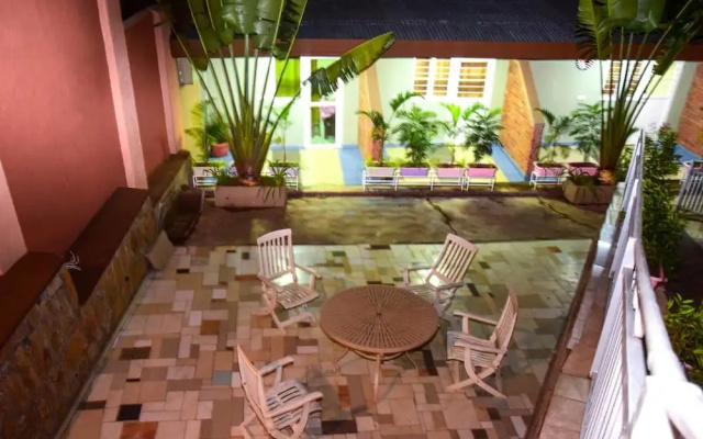 Zebra Tourism Hotel
